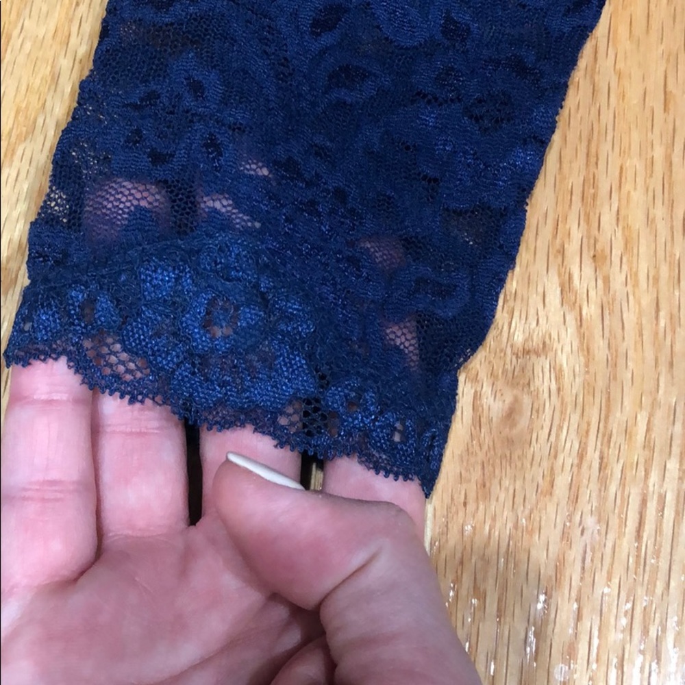 Long Sleeve Blue Lace Top - Picture 5 of 6